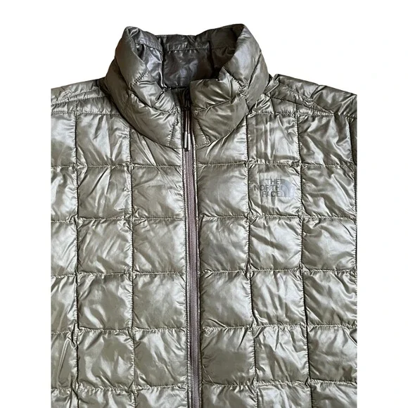 The North Face Thermoball Eco Jacket Mens‎ Size Medium Green Puffer Insulated